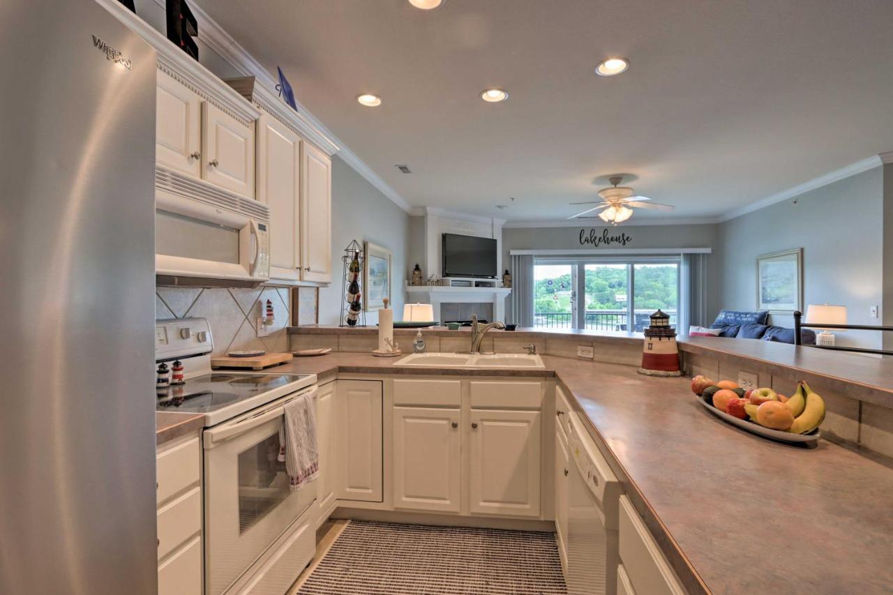 Lakefront Ozark Condo With Balcony And Seasonal Pool! Camdenton Dış mekan fotoğraf